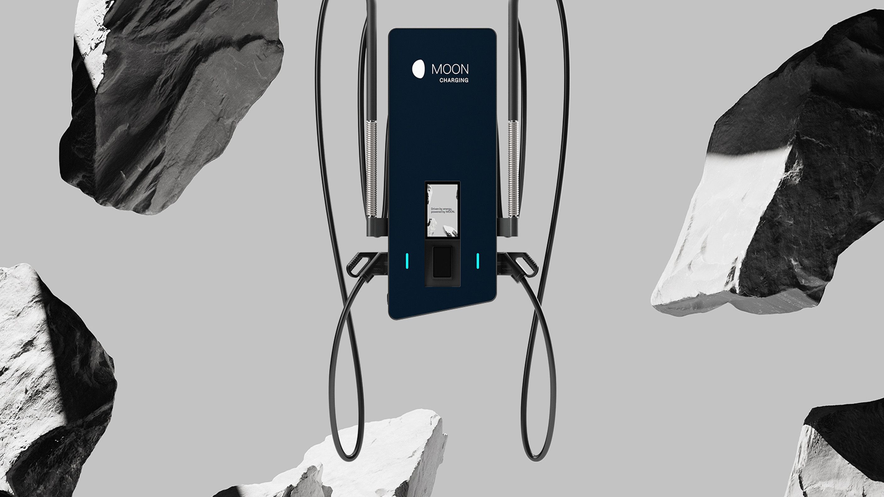 Ladestation zwischen Felsbrocken