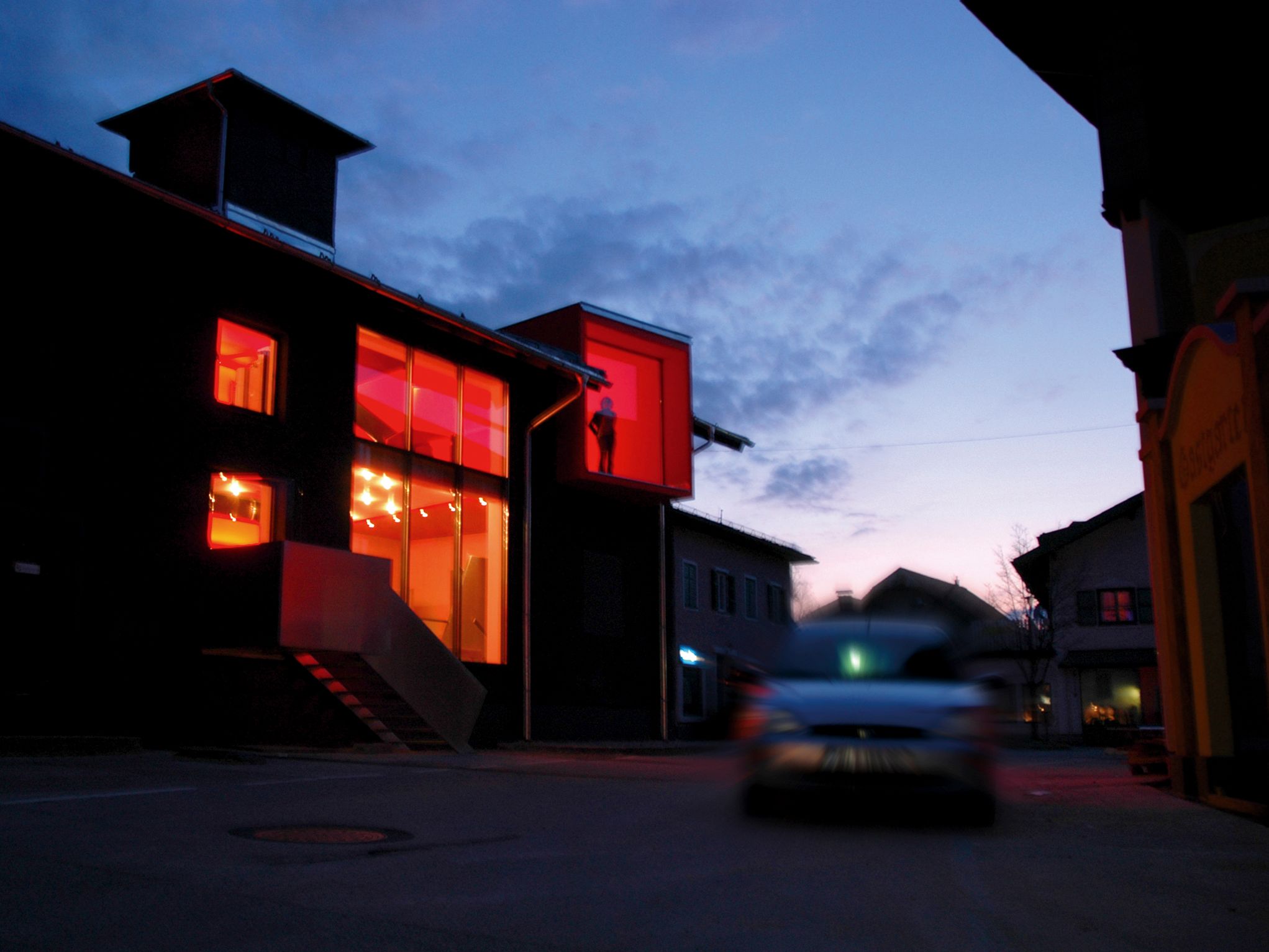 Abendstimmung beim Emailwerk Seekirche am Wallersee
