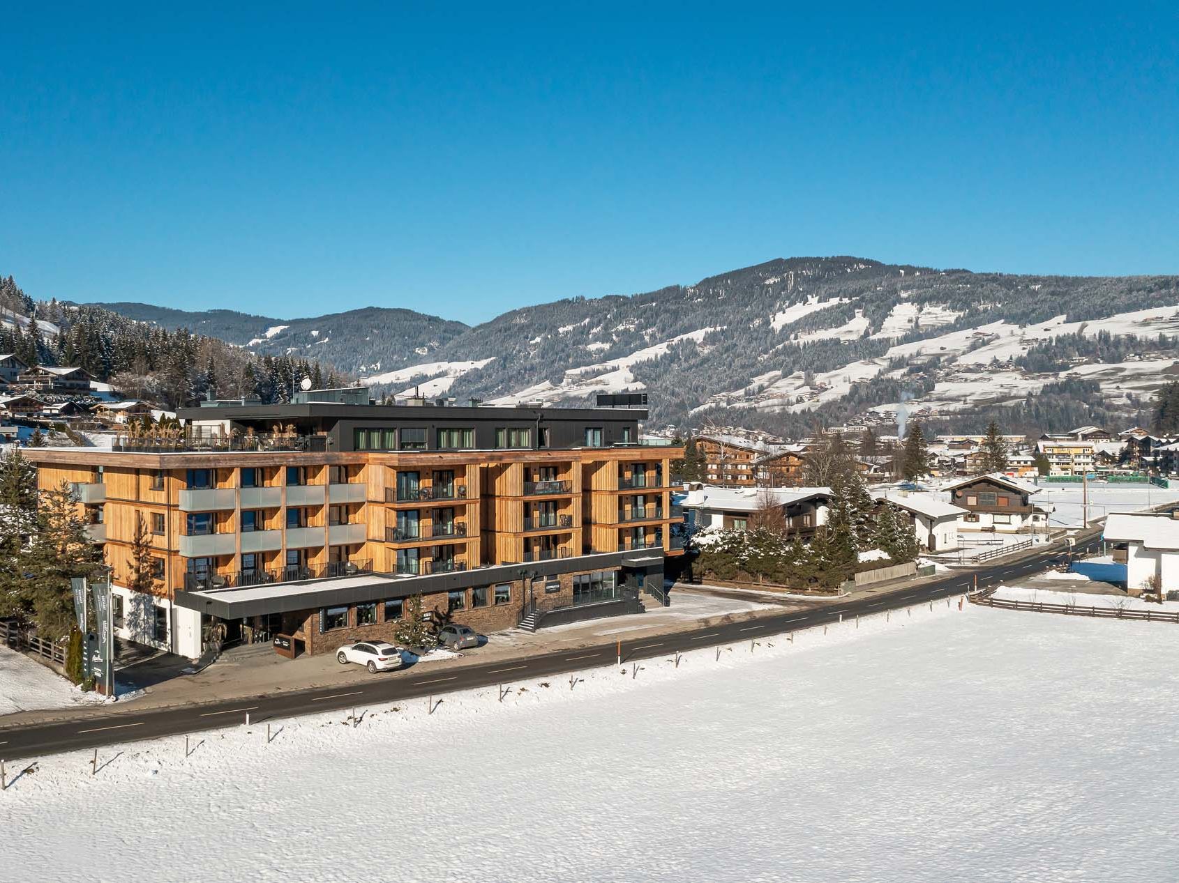 Winter-Außenansicht AlpenParks