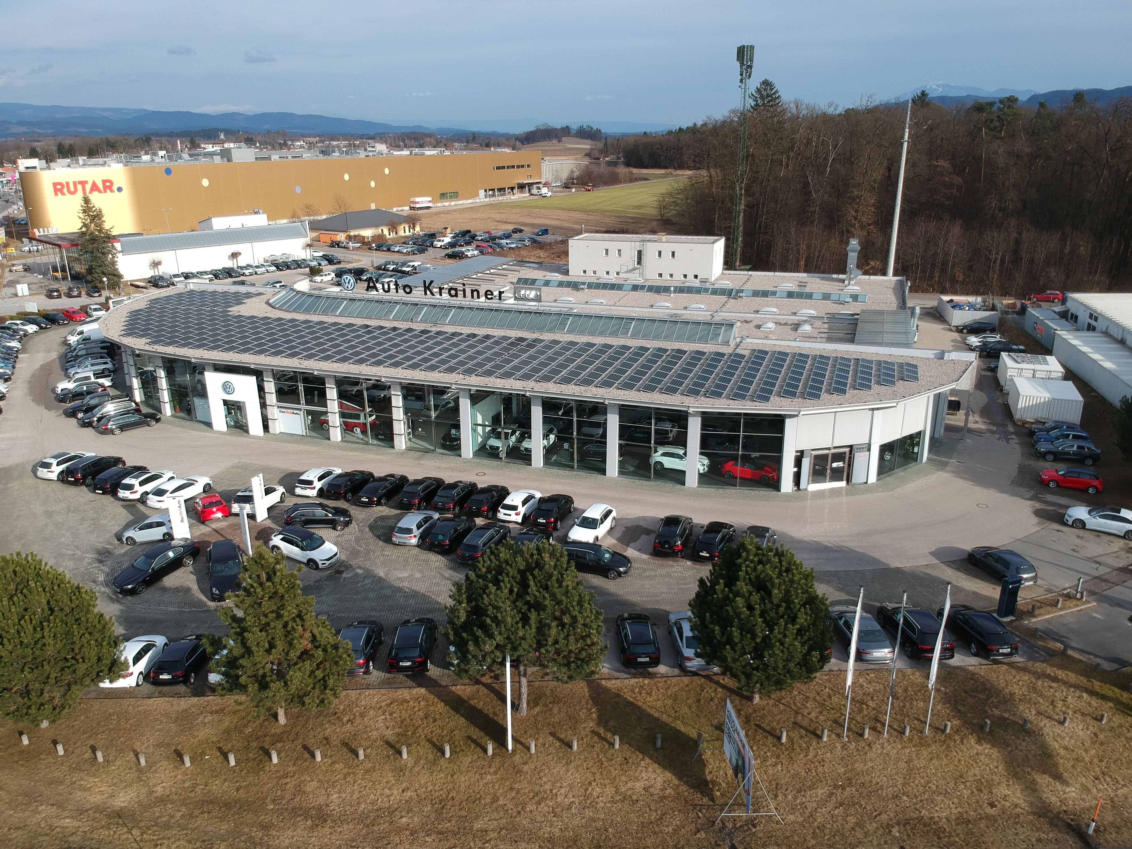 Autohaus von vorne
