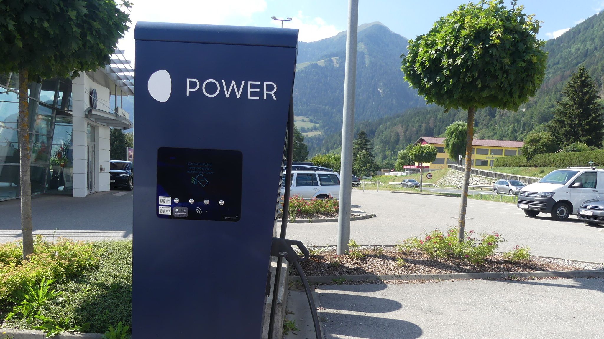 MOON Ladestation von der Seite