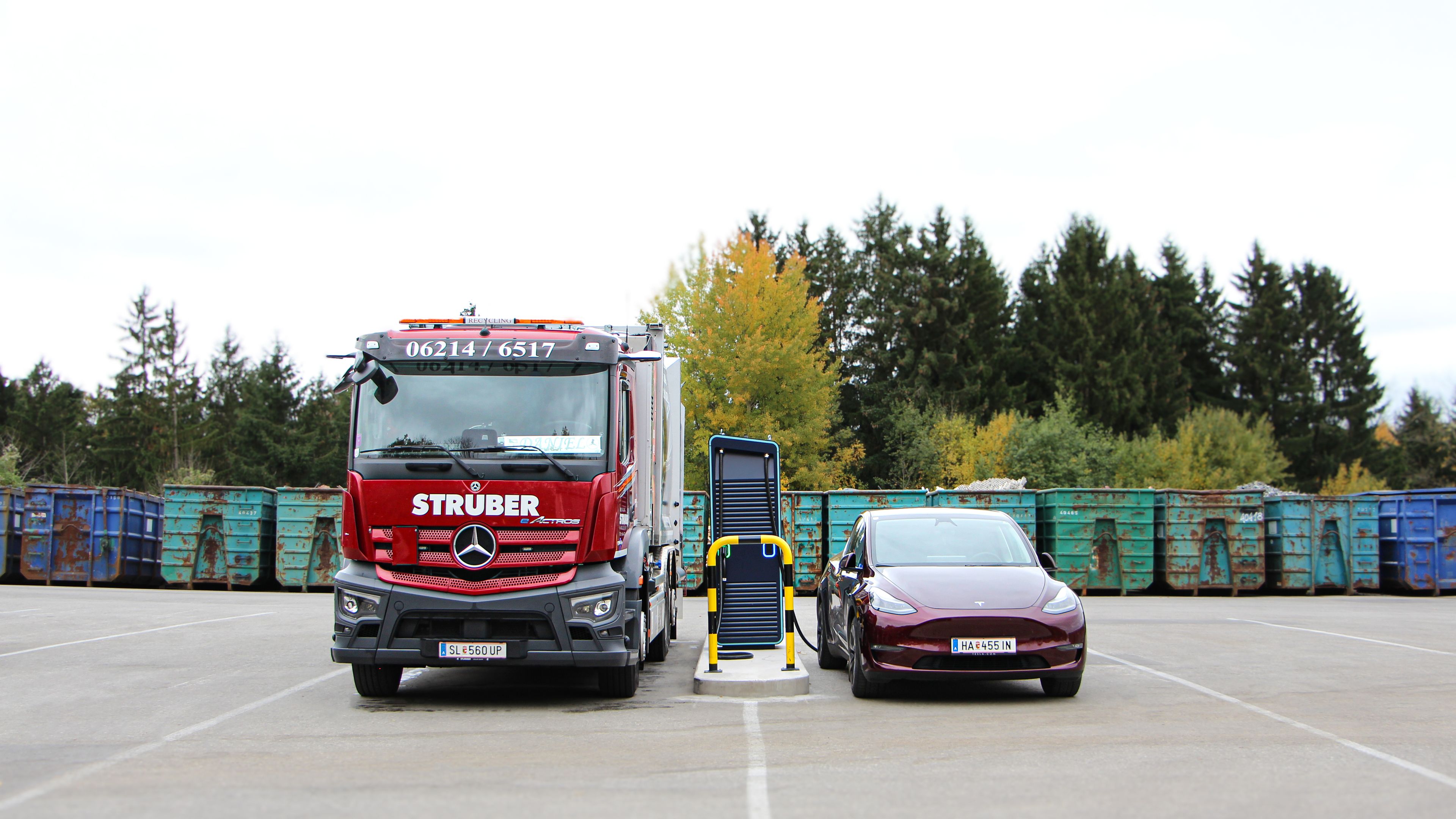 MOON Ladestation bei Struber Entsorgung für E-LKW