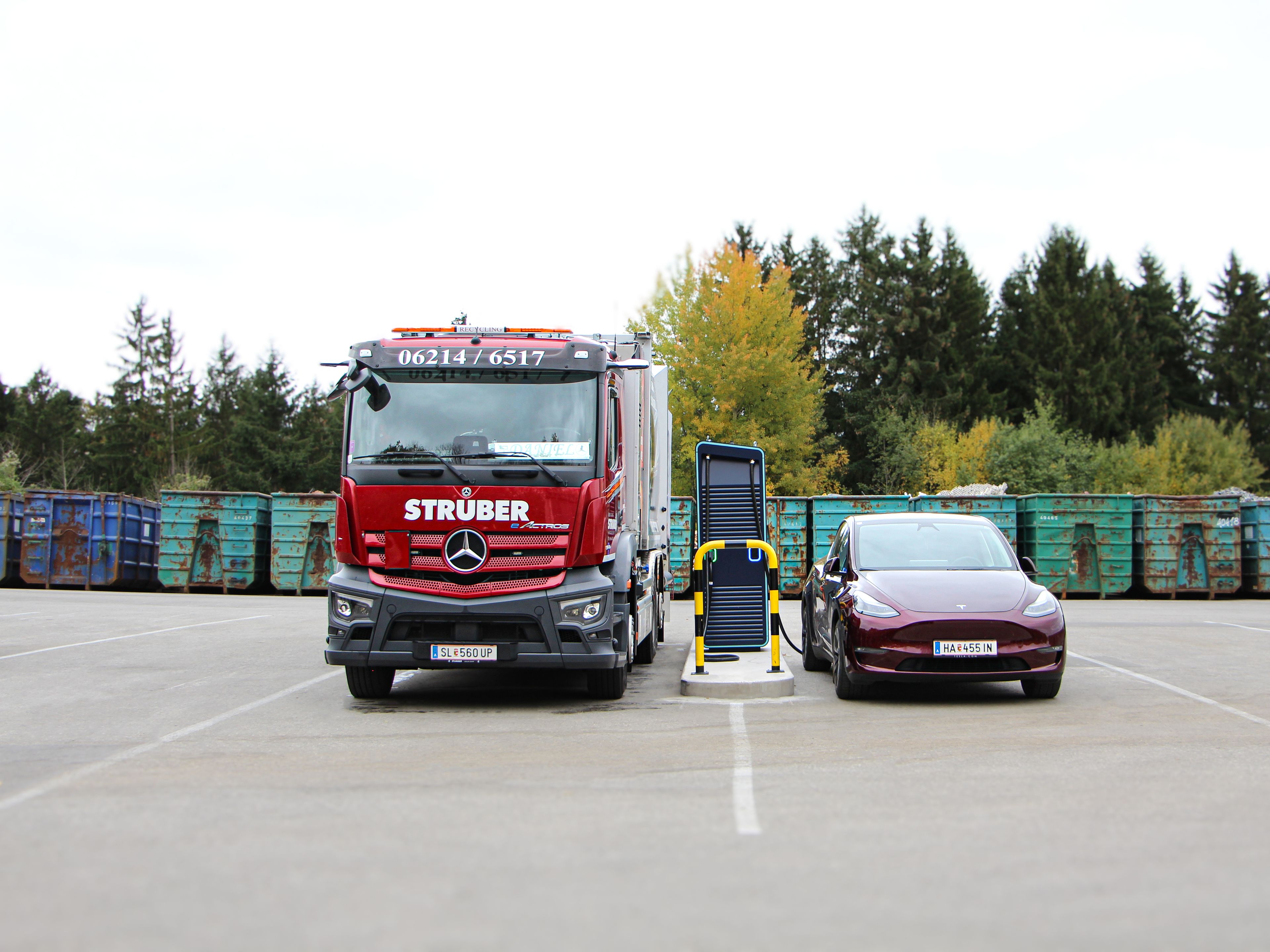 MOON Ladestation bei Struber Entsorgung für E-LKW