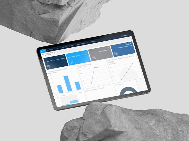 Display eines Tablets ausgestellt