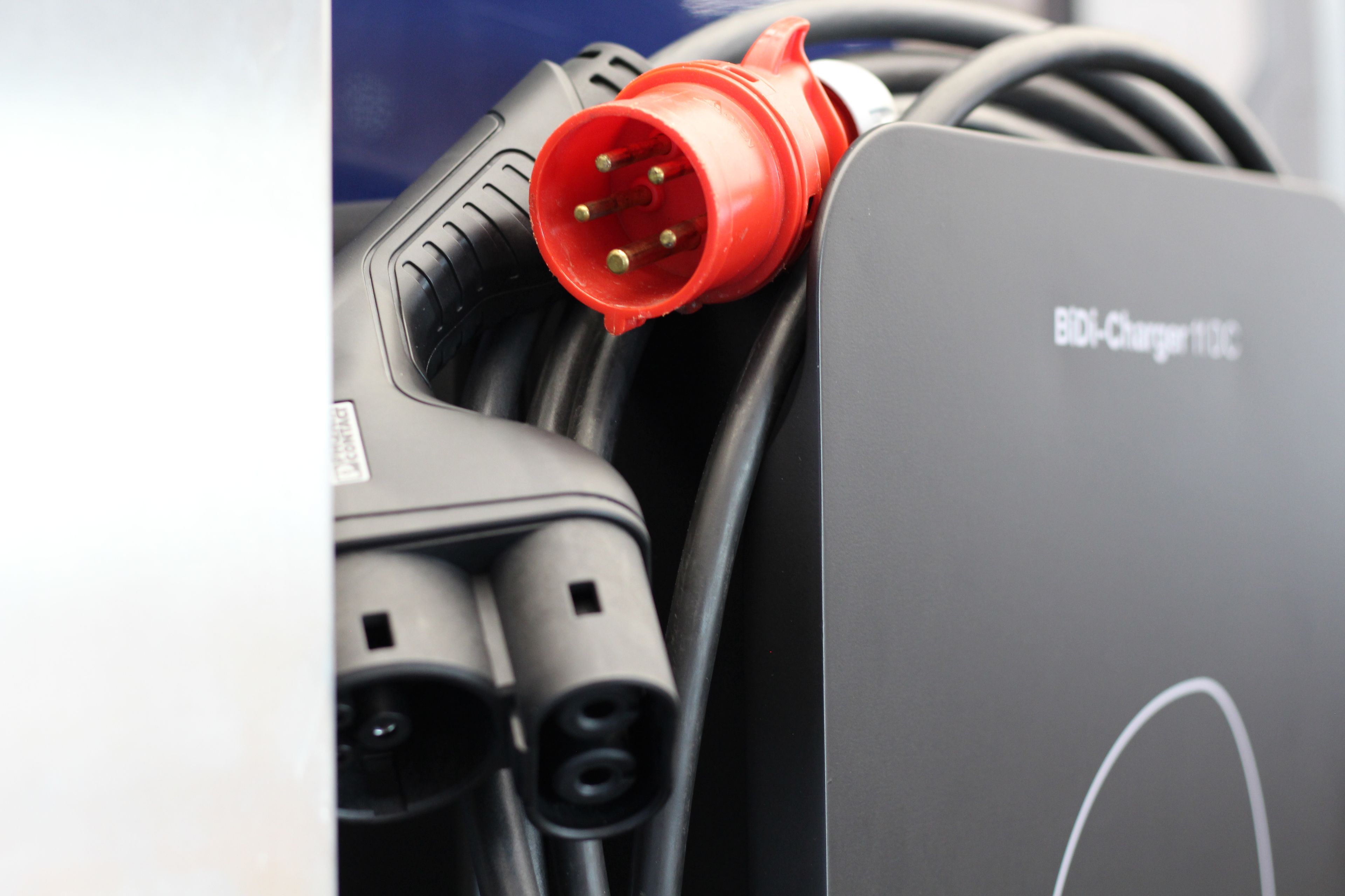 BiDi Charger Stecker