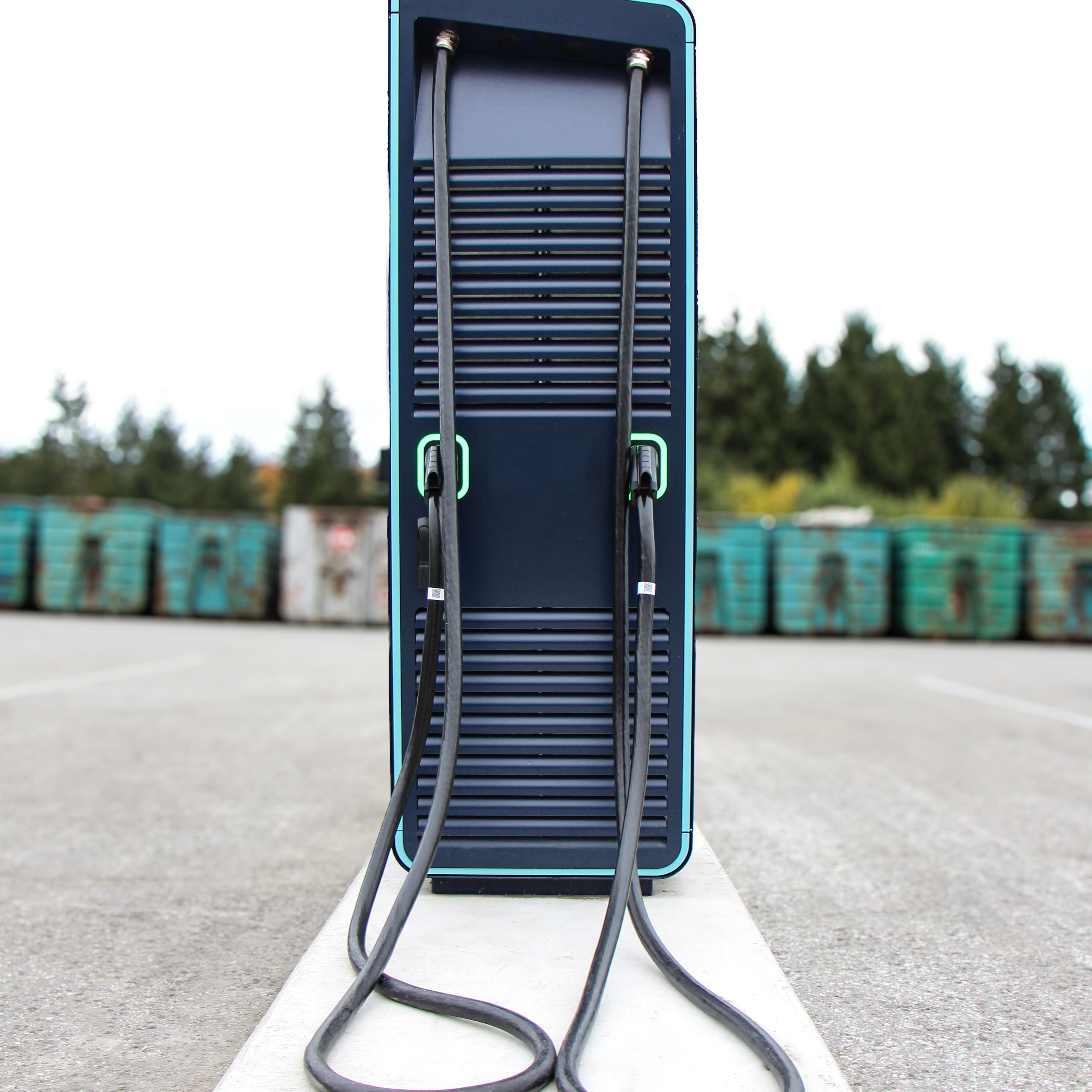 MOON Ladestation bei Struber Entsorgung für E-LKW